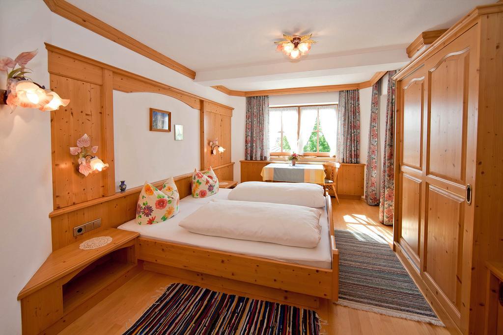 Hauser'S Ferienhof Hart im Zillertal Room photo