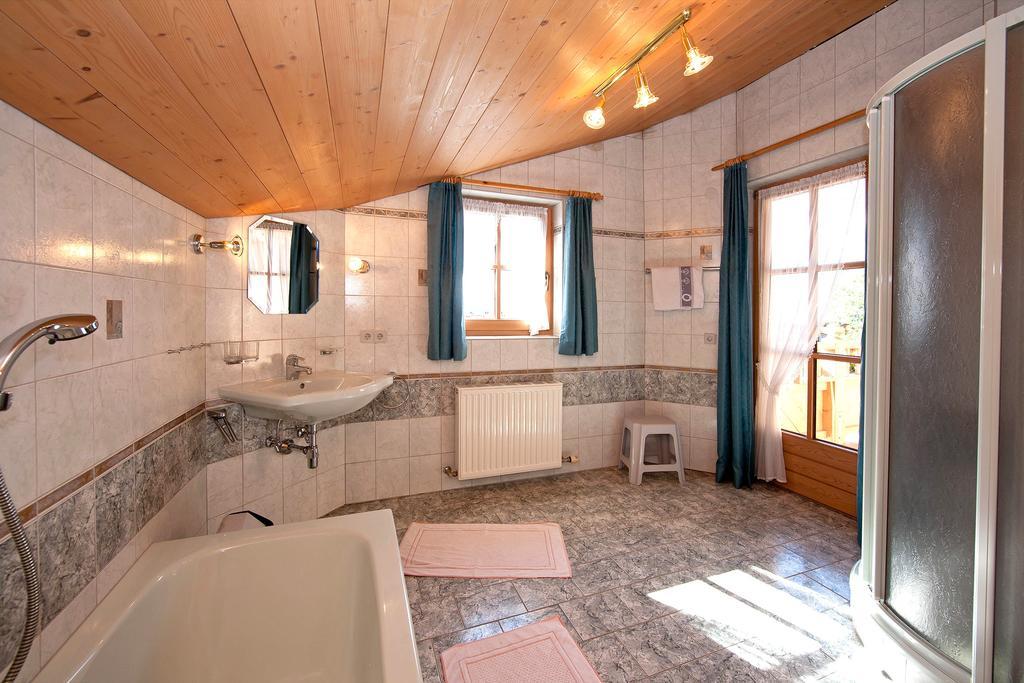 Hauser'S Ferienhof Hart im Zillertal Room photo